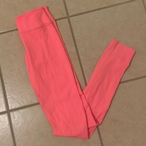 Beyond Yoga | Coral Essential Leggings